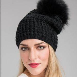 Kyi Kyi Real Fox Fur Pom Pom Winter Hat 